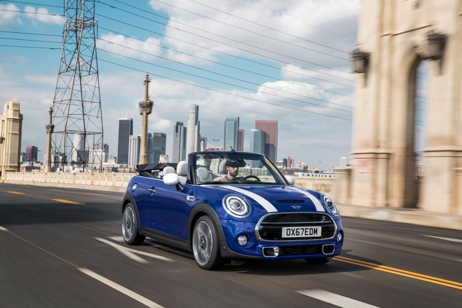  Mini Cooper S Cabrio (F57) 2018 года  (WW) (фото 117 из 222)